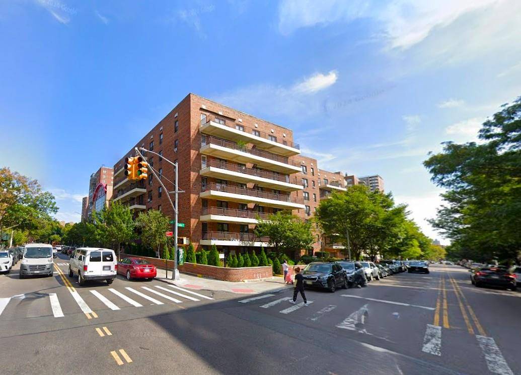 Flushing, NY 11355,137-10 Franklin AVE #316