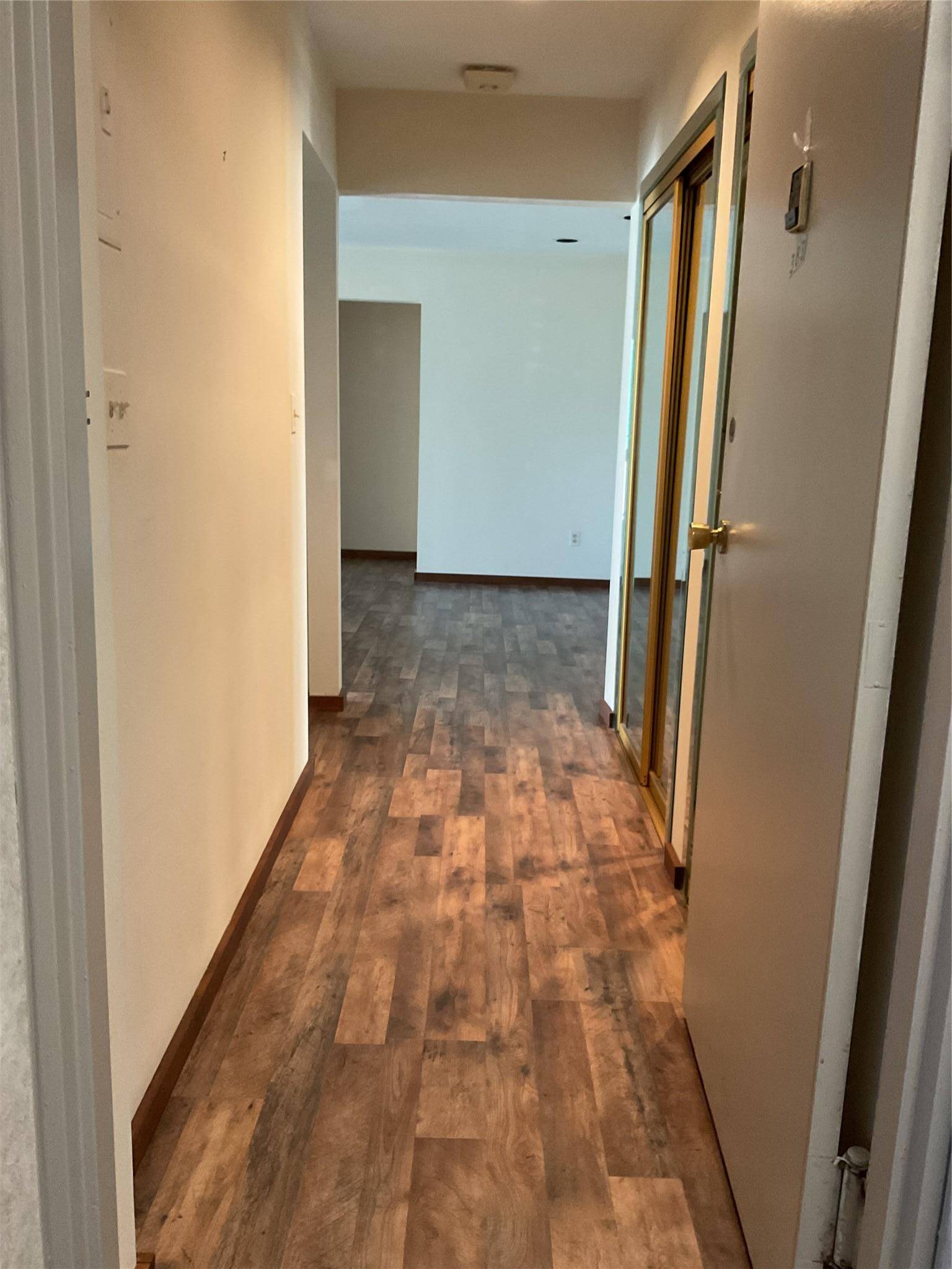 Pomona, NY 10970,383 Country Club LN #383