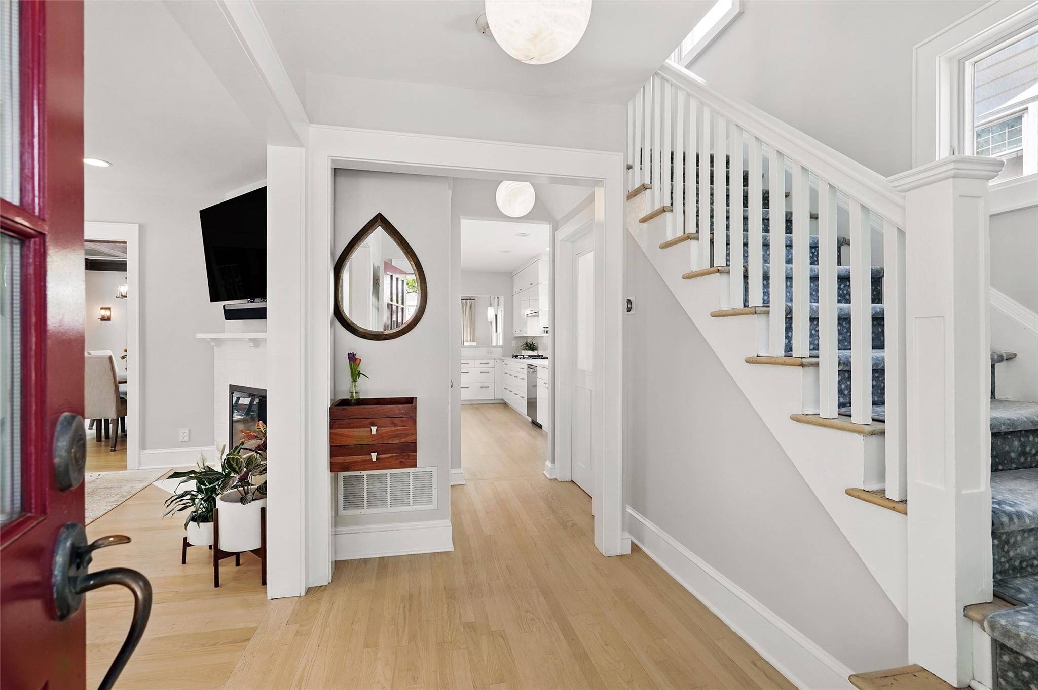 Larchmont, NY 10538,40 Mayhew AVE