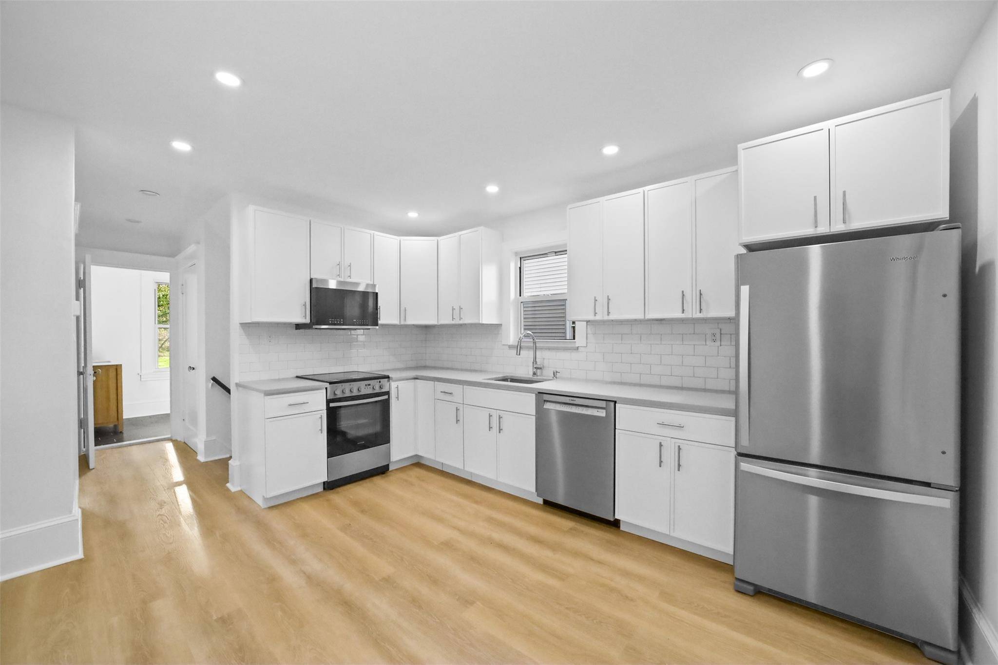 Poughkeepsie, NY 12603,29 Gray ST