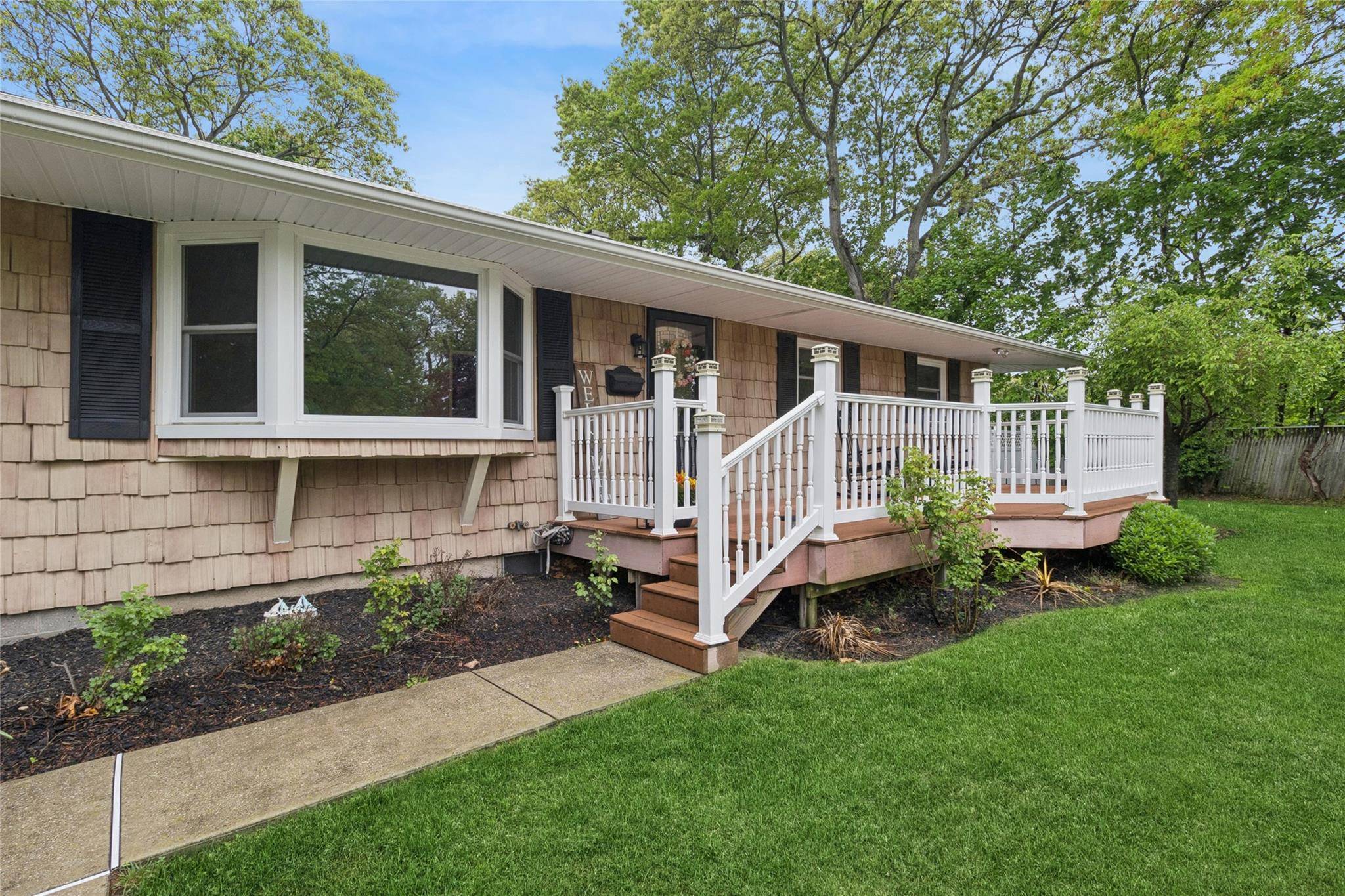 Port Jefferson Station, NY 11776,1 Arnold CT