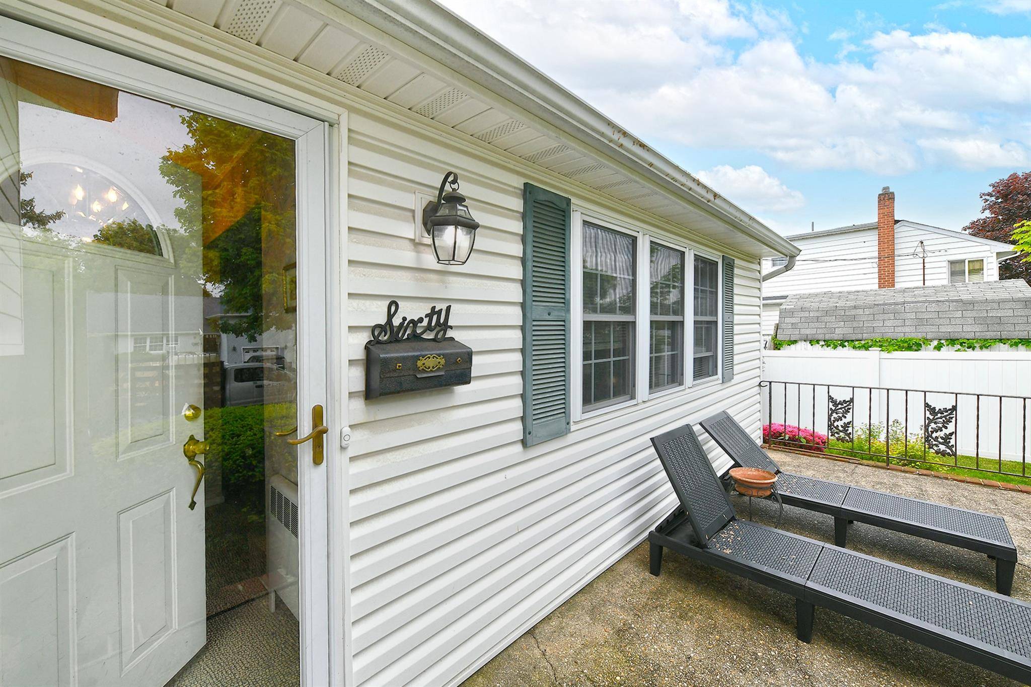 Bethpage, NY 11714,60 Elizabeth DR