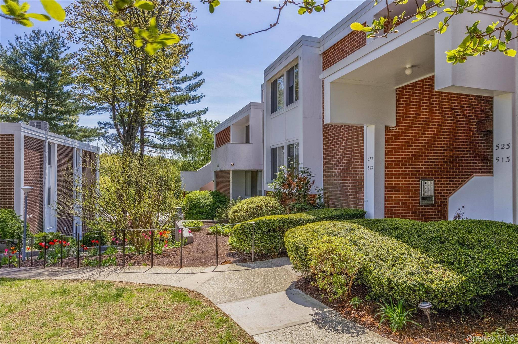 Hartsdale, NY 10530,523 Colony DR