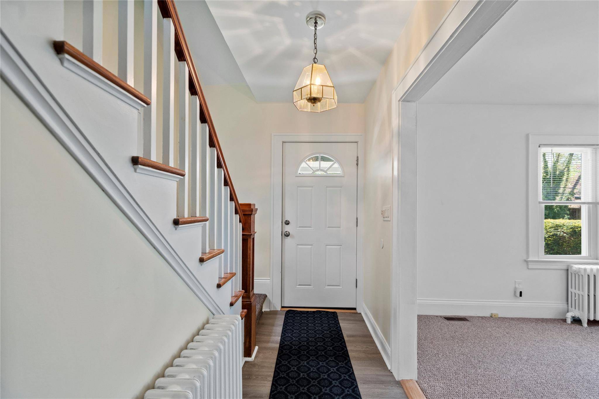 Huntington, NY 11743,25 Fairmount ST