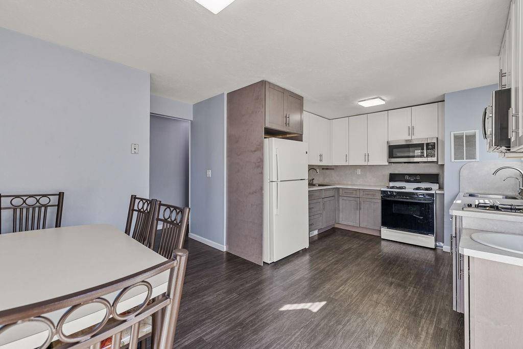 Spring Valley, NY 10977,10 Sharon DR