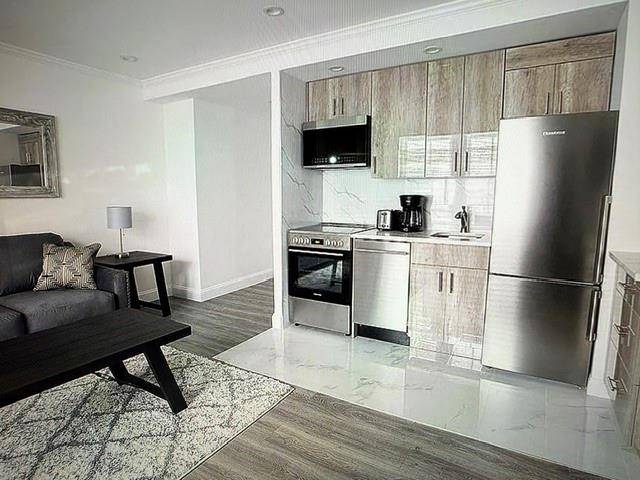New York (manhattan), NY 10019,150 W 51 #1032