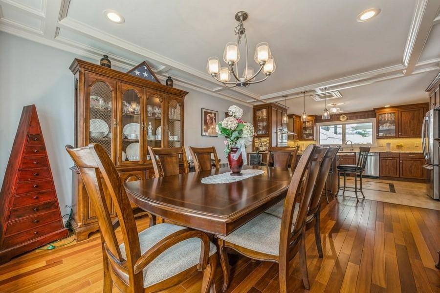 Franklin Square, NY 11010,708 Seabury AVE