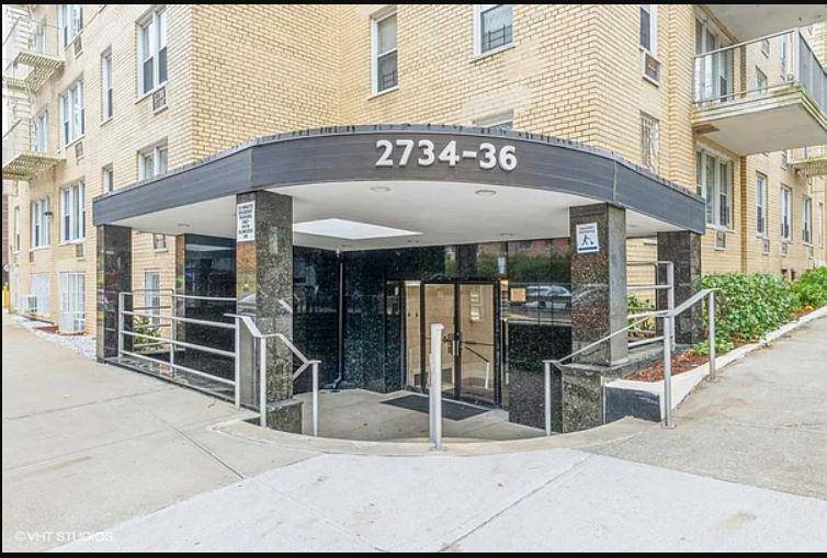 Bronx, NY 10463,2736 Independence AVE #4C