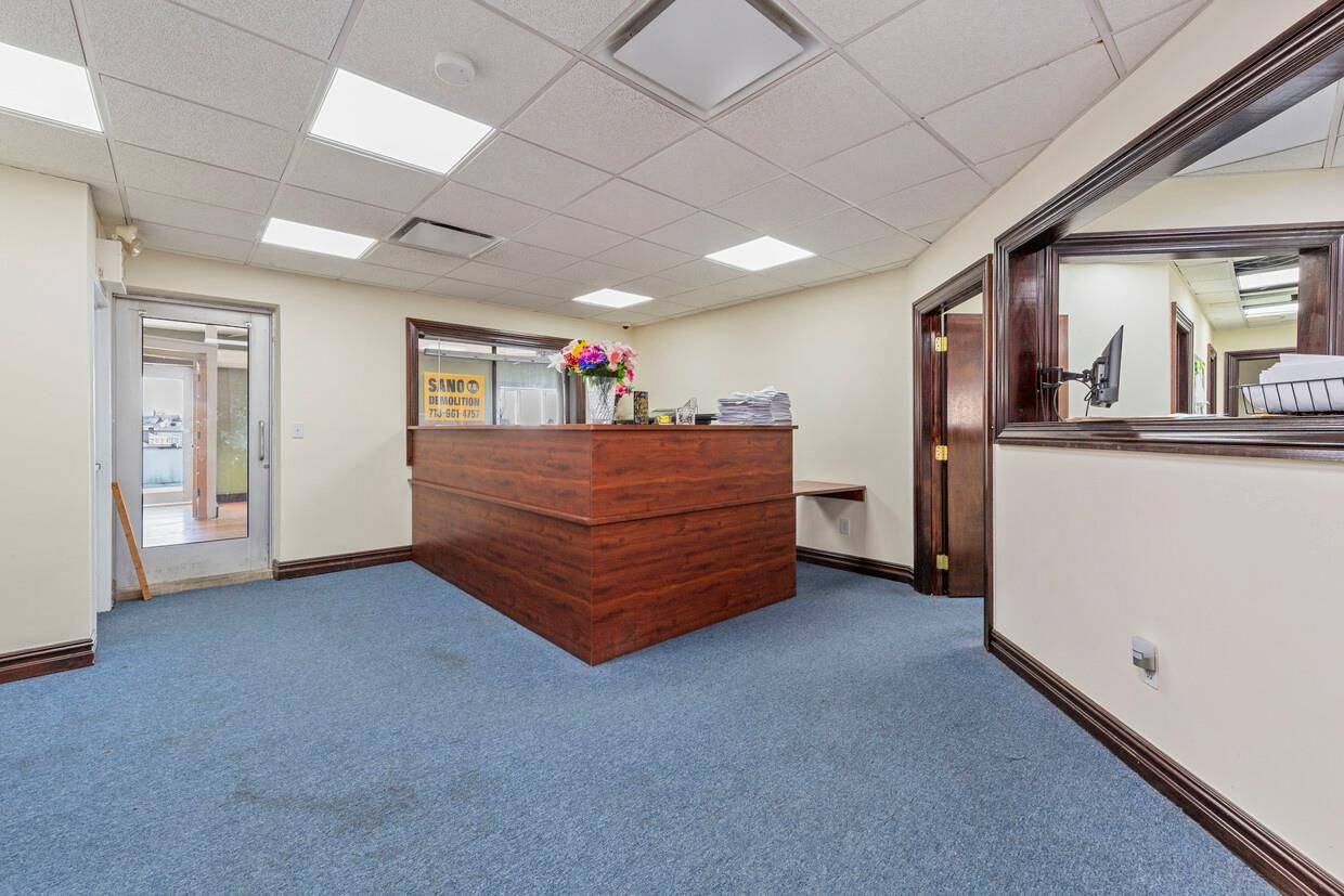 College Point, NY 11356,14-07 113th ST