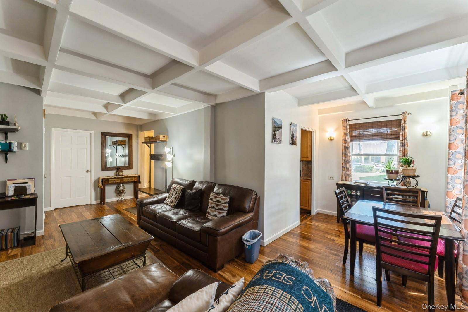 Briarwood, NY 11367,149-32 Union TPKE #24A