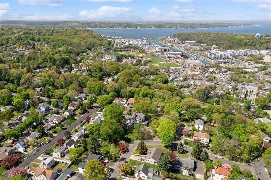 Glen Cove, NY 11542,20 High AVE