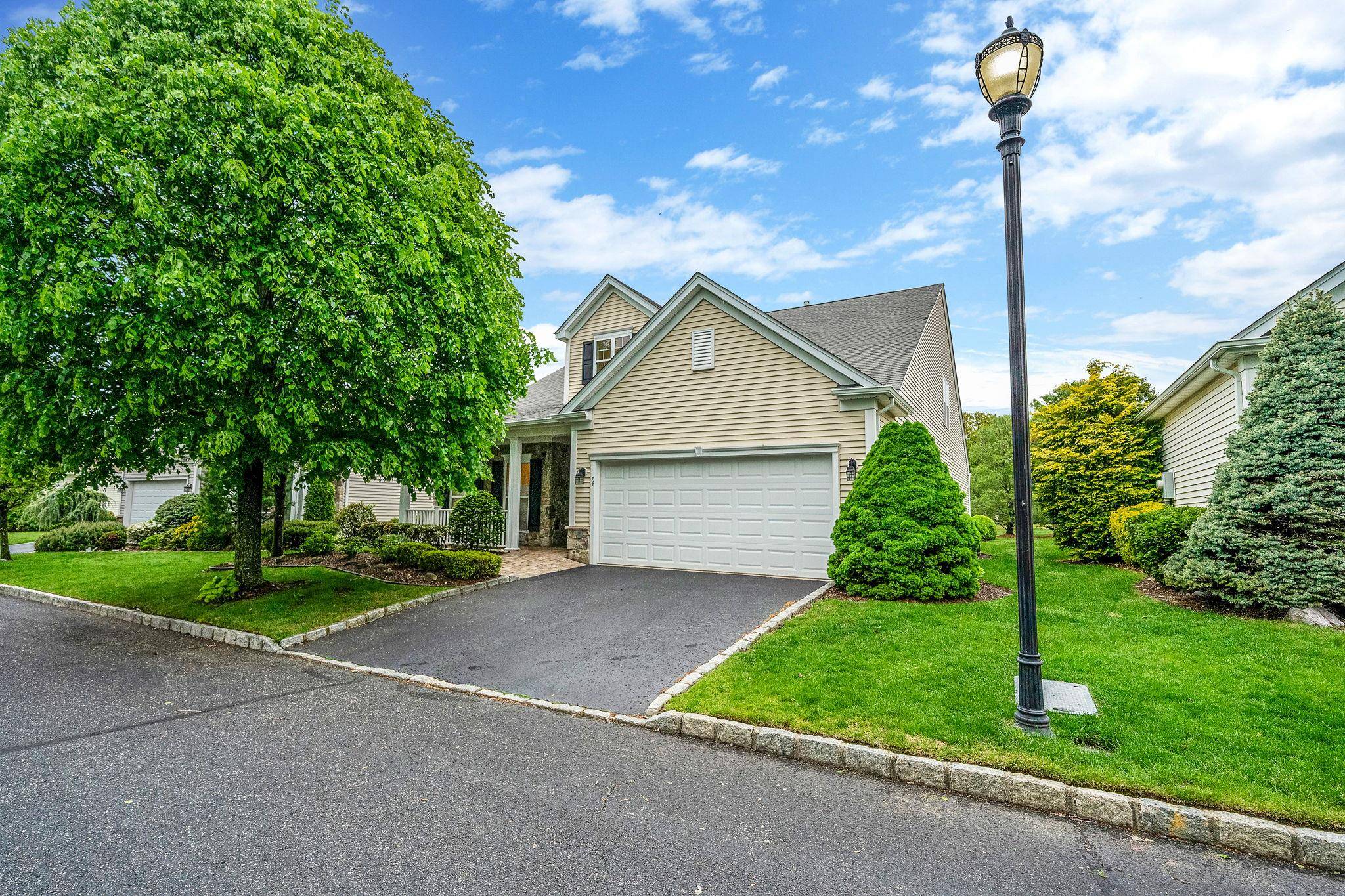 Mount Sinai, NY 11766,74 Louden LOOP