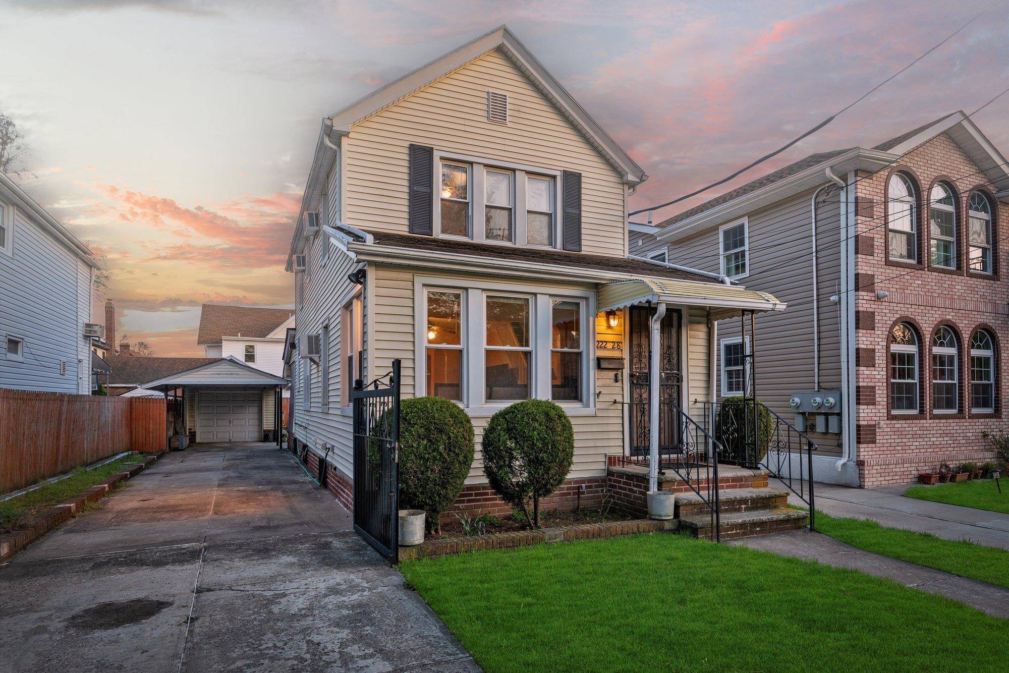 Queens Village, NY 11428,22228 Fairbury AVE
