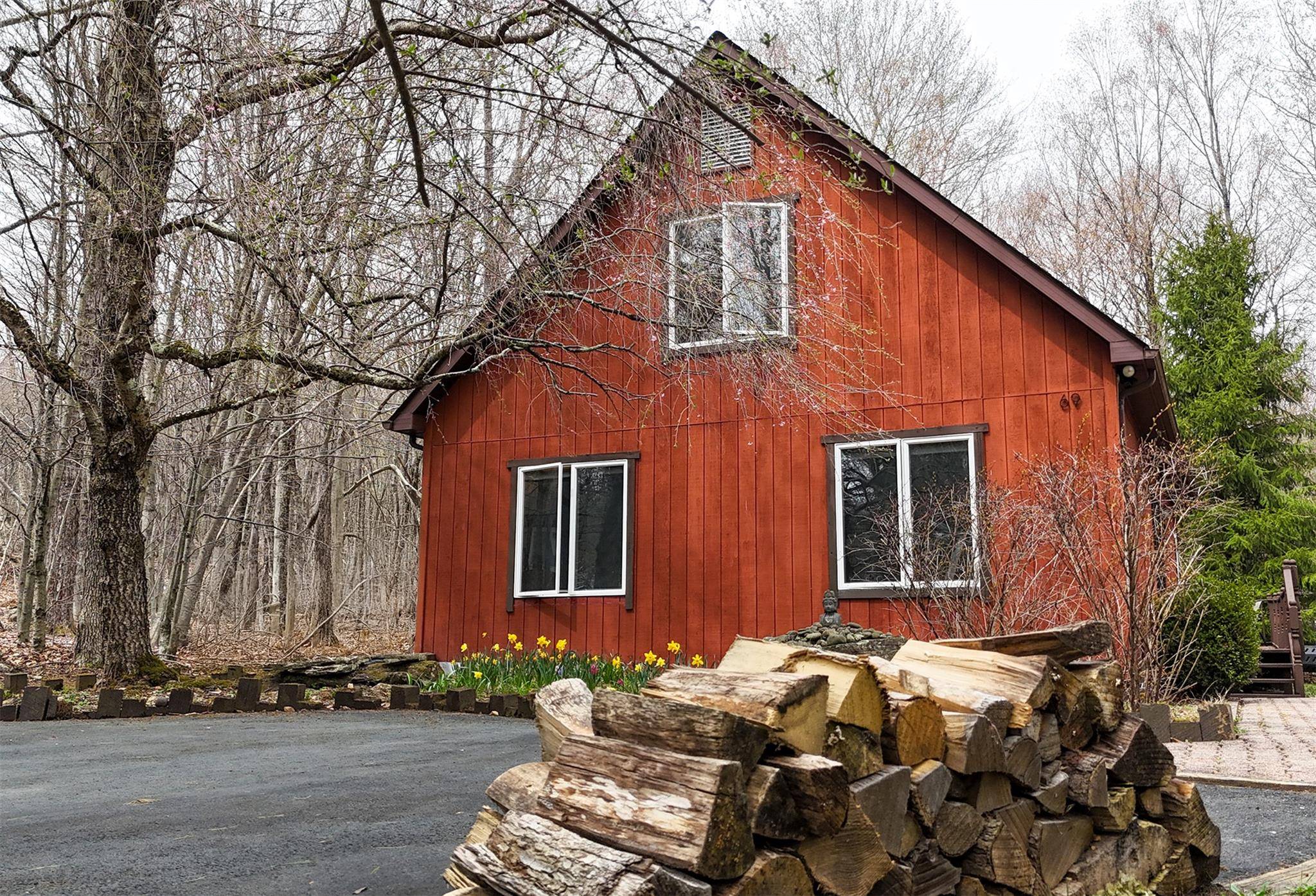 South Fallsburg, NY 12779,69 Timber Hill LN