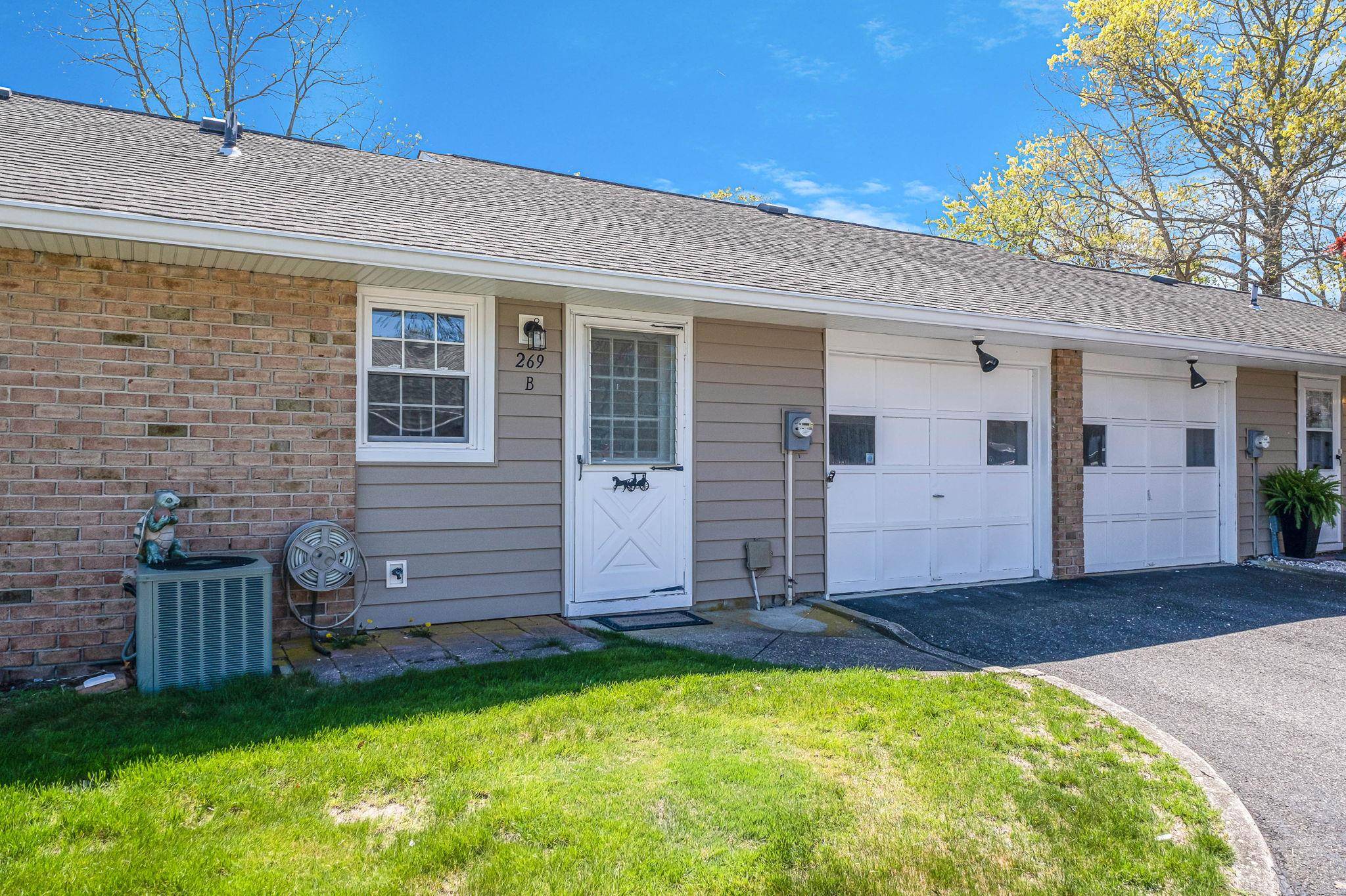 Ridge, NY 11961,269 Berwick CT #B
