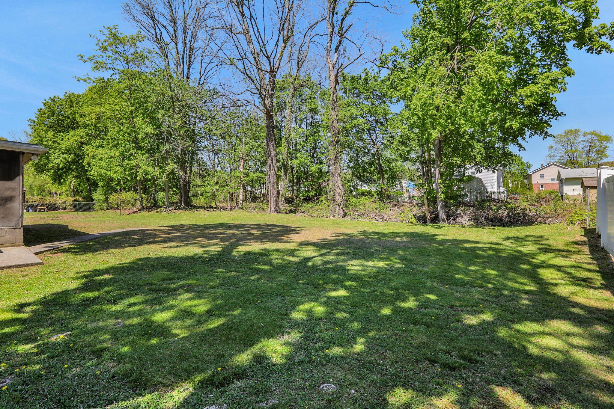 New Windsor, NY 12553,57 Harth DR