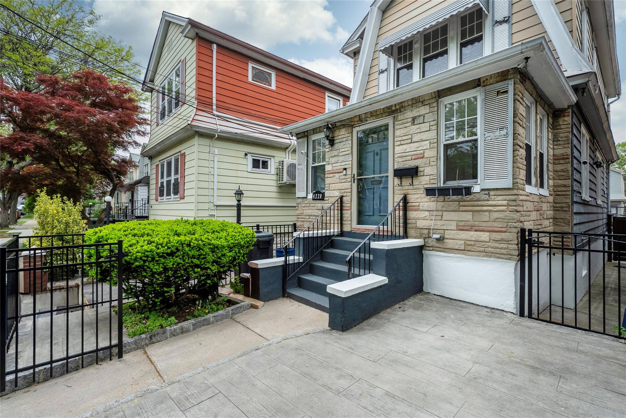 Bronx, NY 10466,4220 Wickham AVE