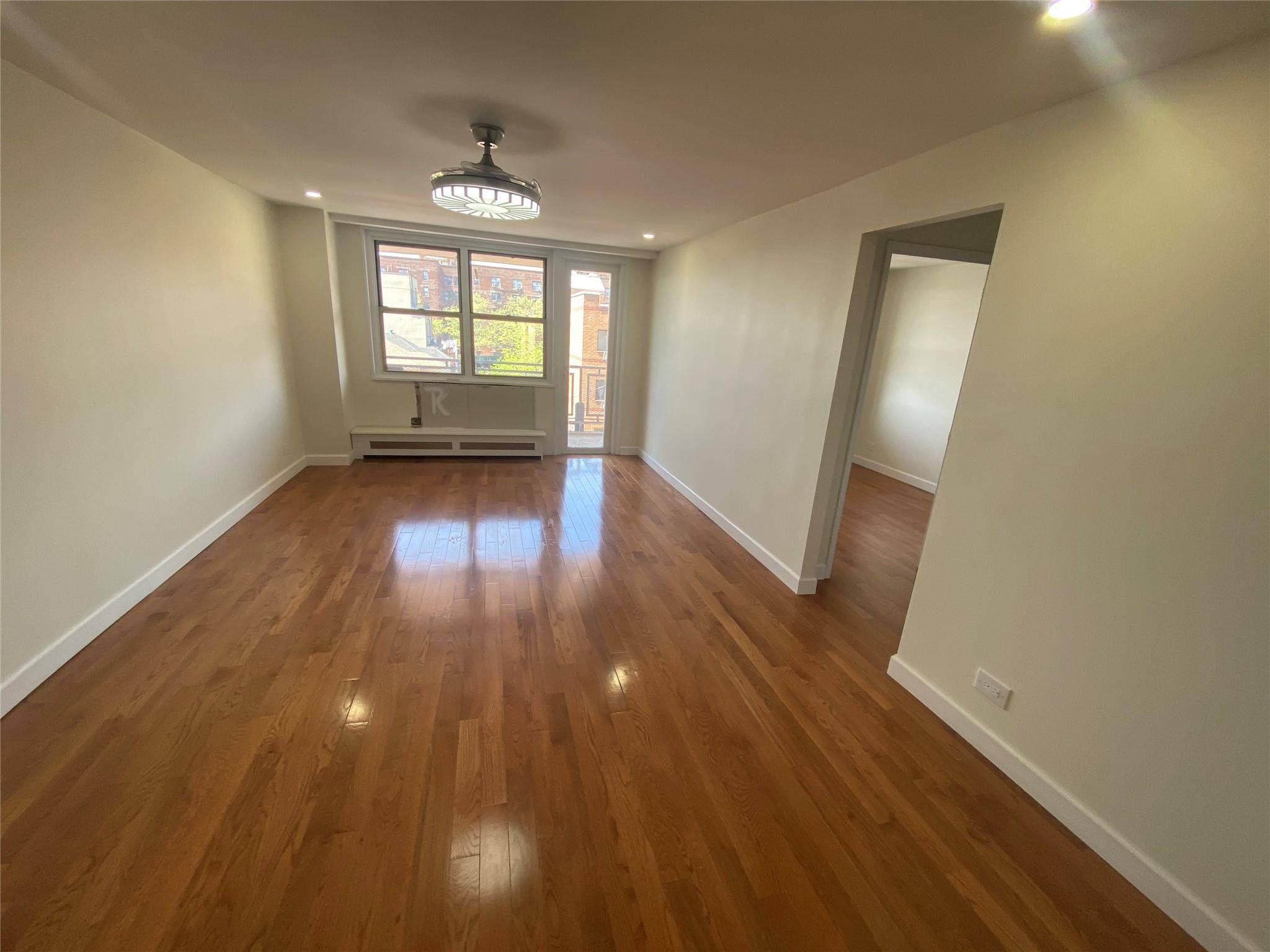 Elmhurst, NY 11373,8111 45TH AVE #5K