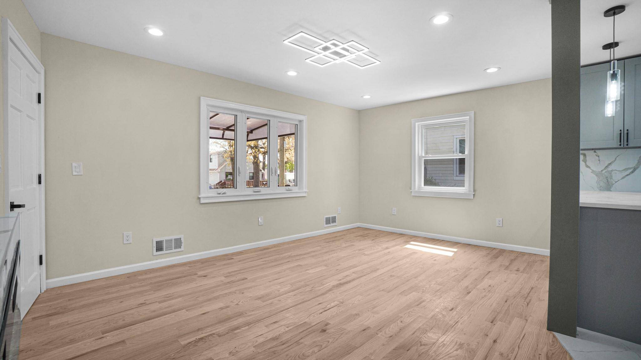 Elmont, NY 11003,710 Dauntless Pkwy