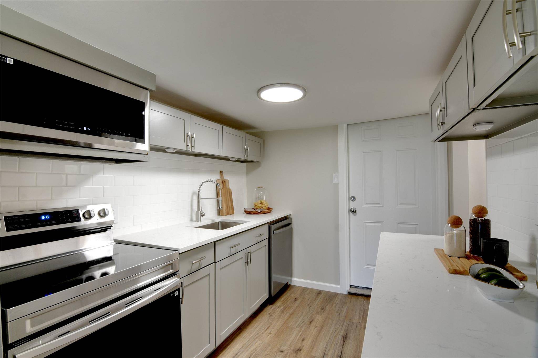 Mastic Beach, NY 11951,18 Cedar RD