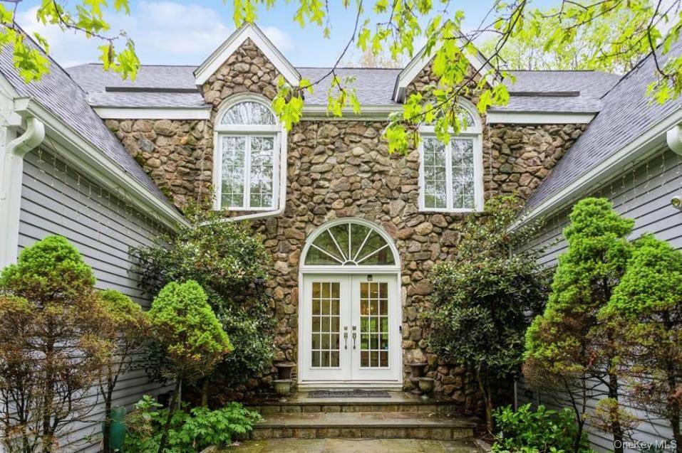 South Salem, NY 10590,1 Canaan CIR