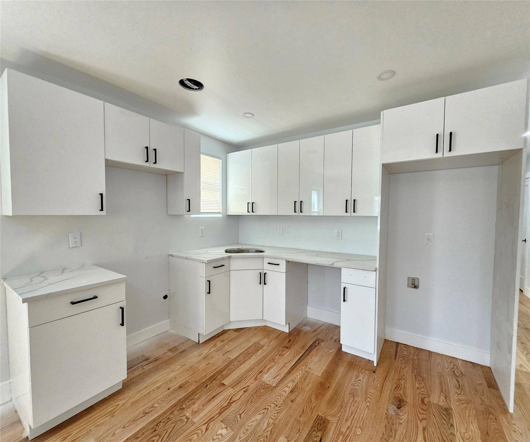 Bronx, NY 10466,3919 Murdock AVE