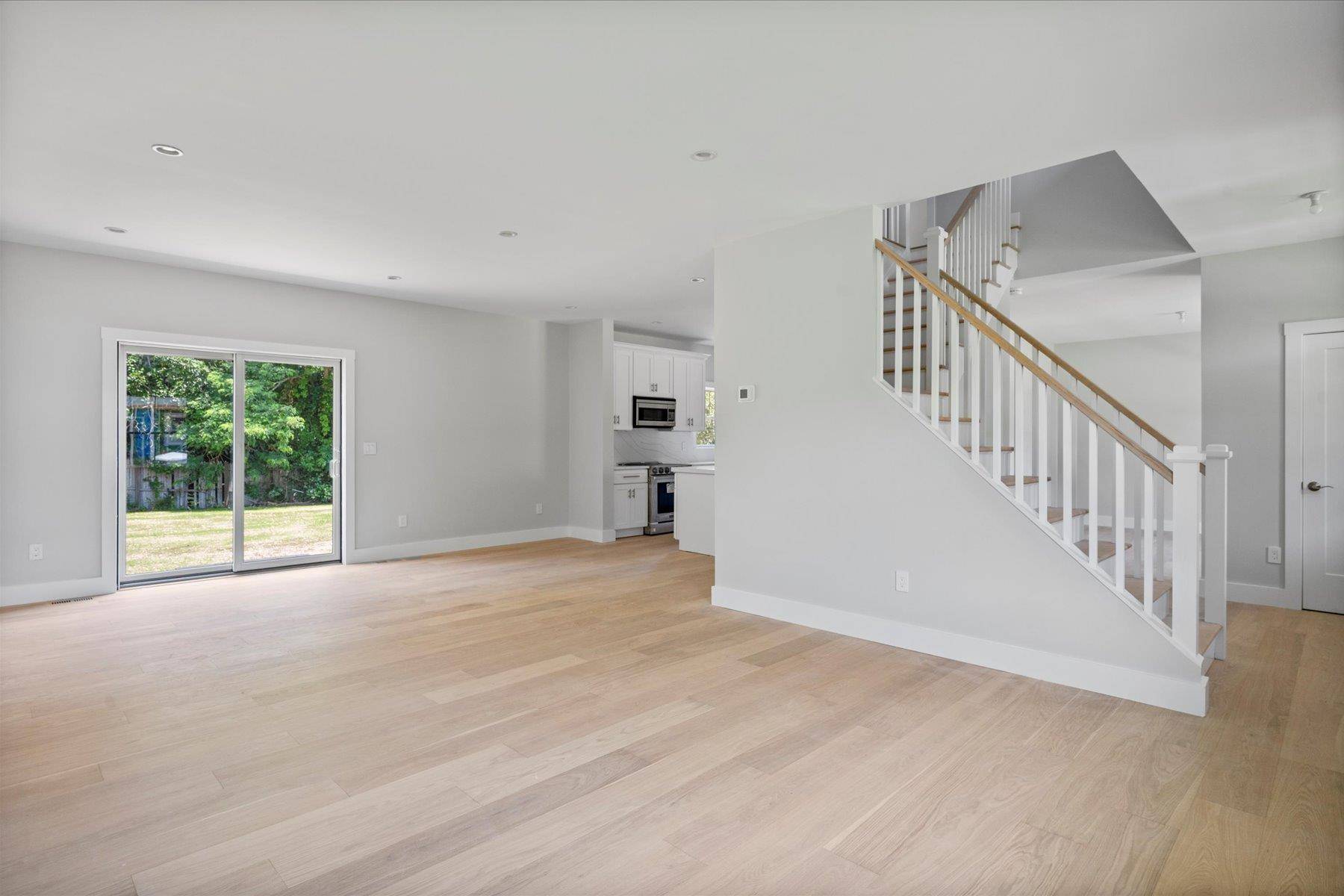 Hampton Bays, NY 11946,9 Fanning AVE