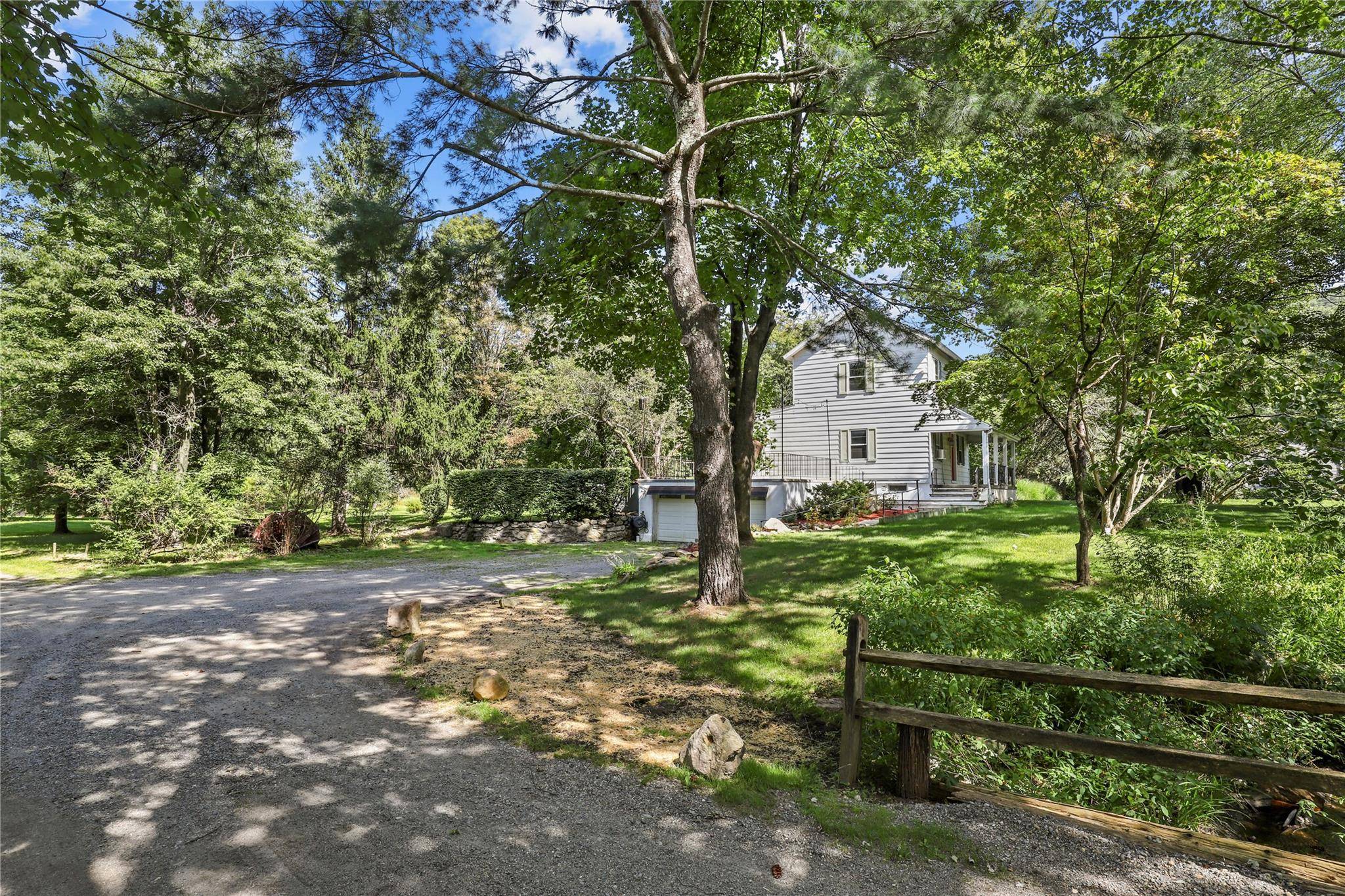 Garrison, NY 10524,16 Nelson LN