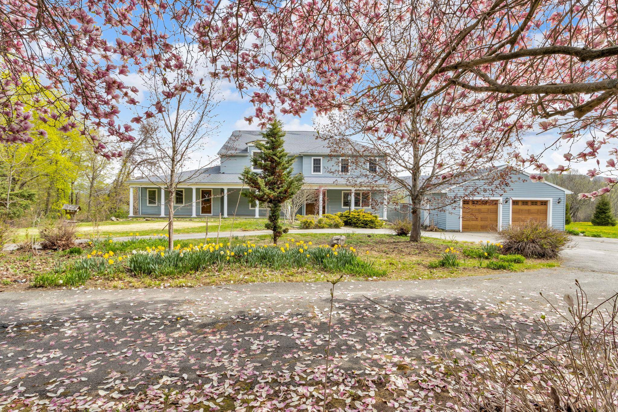 Patterson, NY 12563,172 Cornwall Hill RD