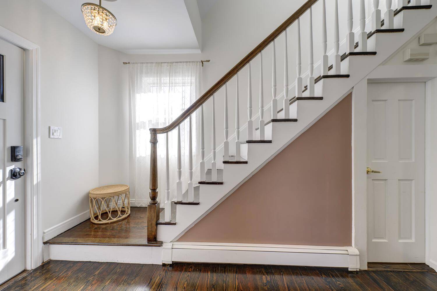 Oyster Bay, NY 11771,13 Jordan AVE