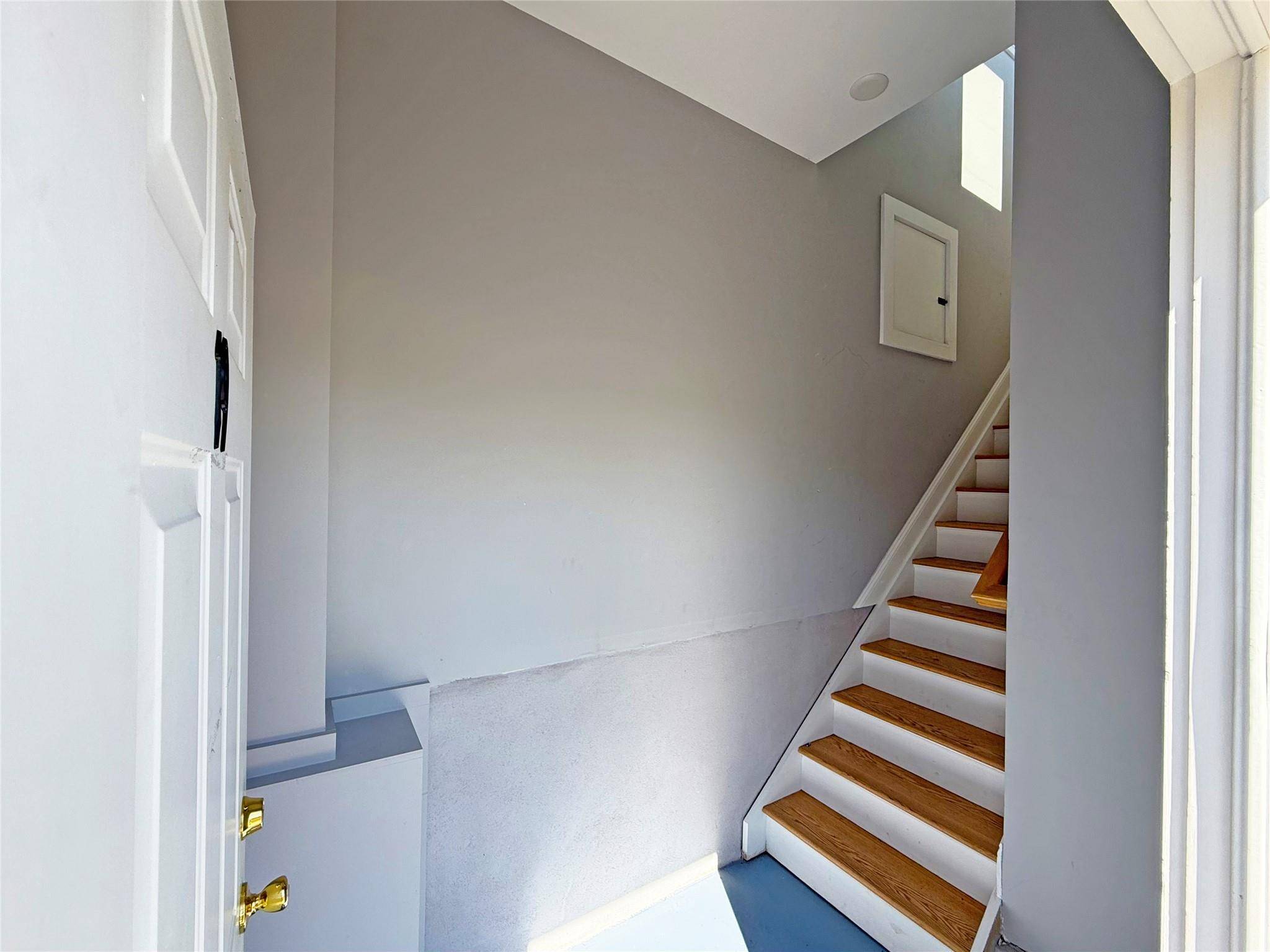 Riverhead, NY 11901,0 Undisclosed AVE