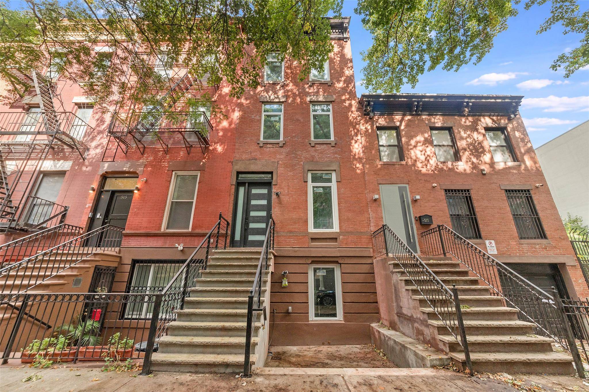 New York (manhattan), NY 10035,515 1/2 E 118th ST