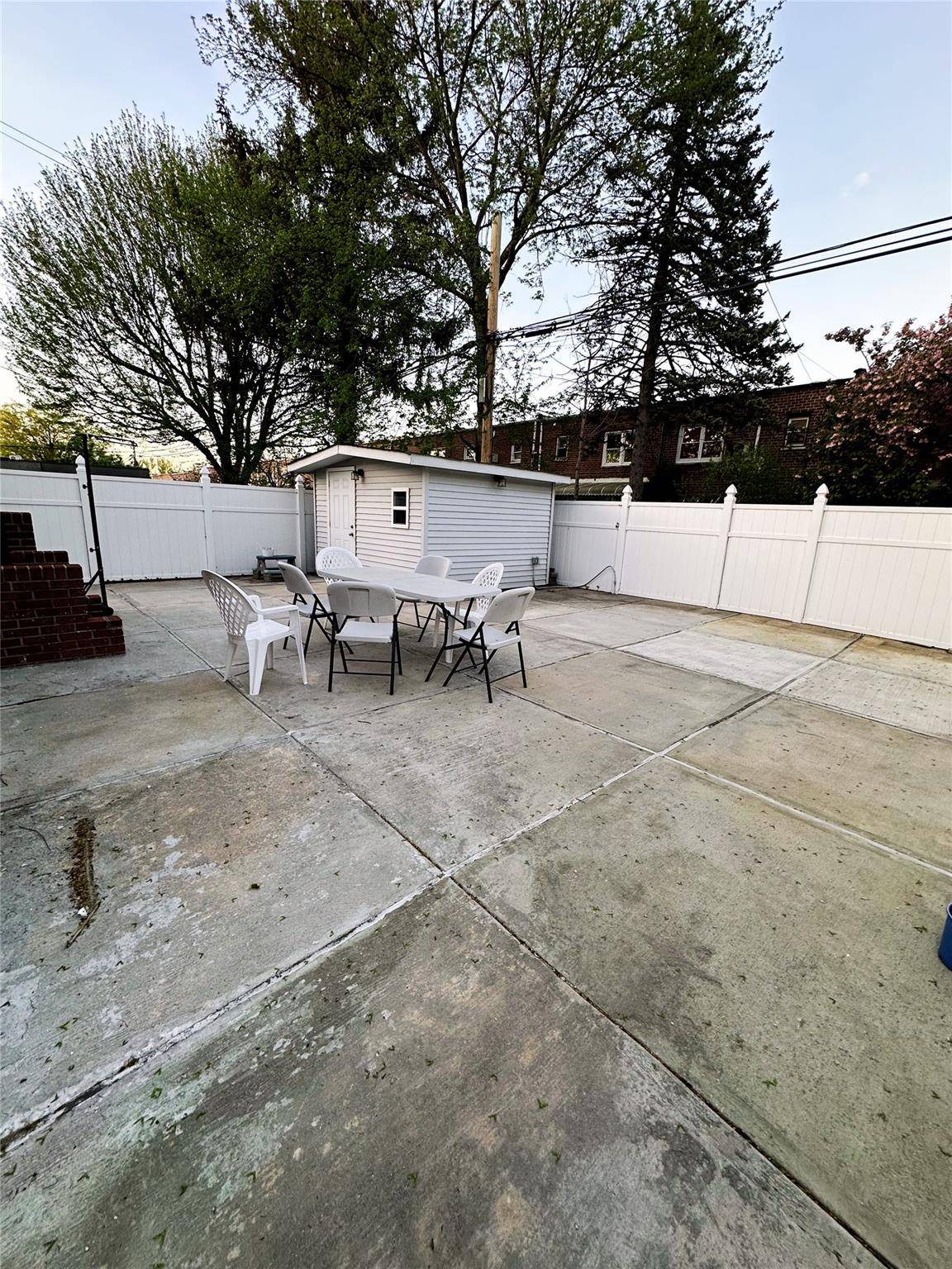 Fresh Meadows, NY 11365,6759 197th ST