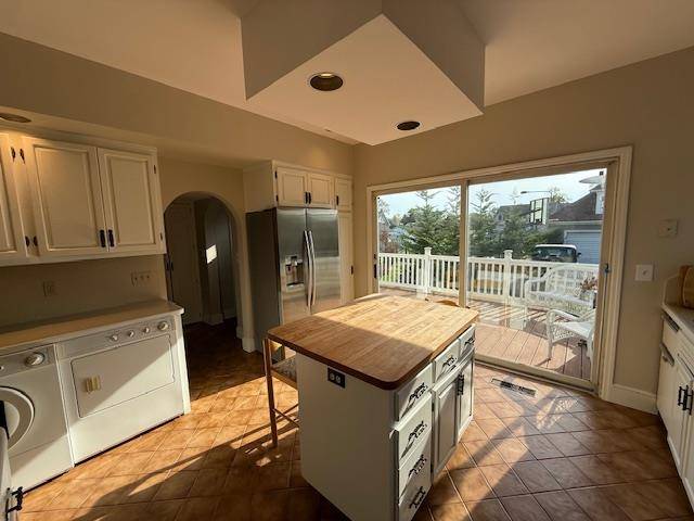 Bay Shore, NY 11706,44 S Montgomery AVE