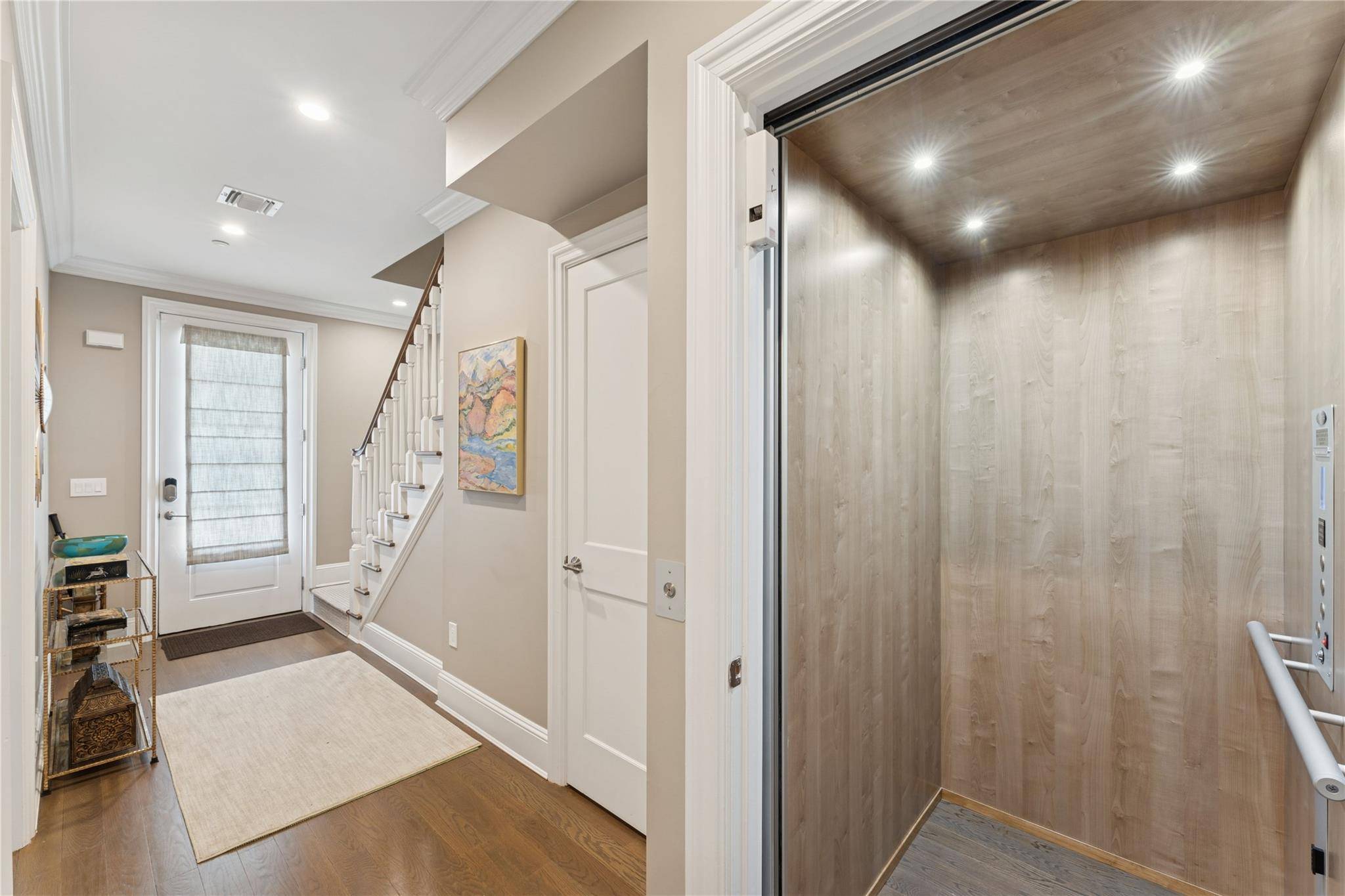 Roslyn, NY 11576,302 Grist Mill CIR