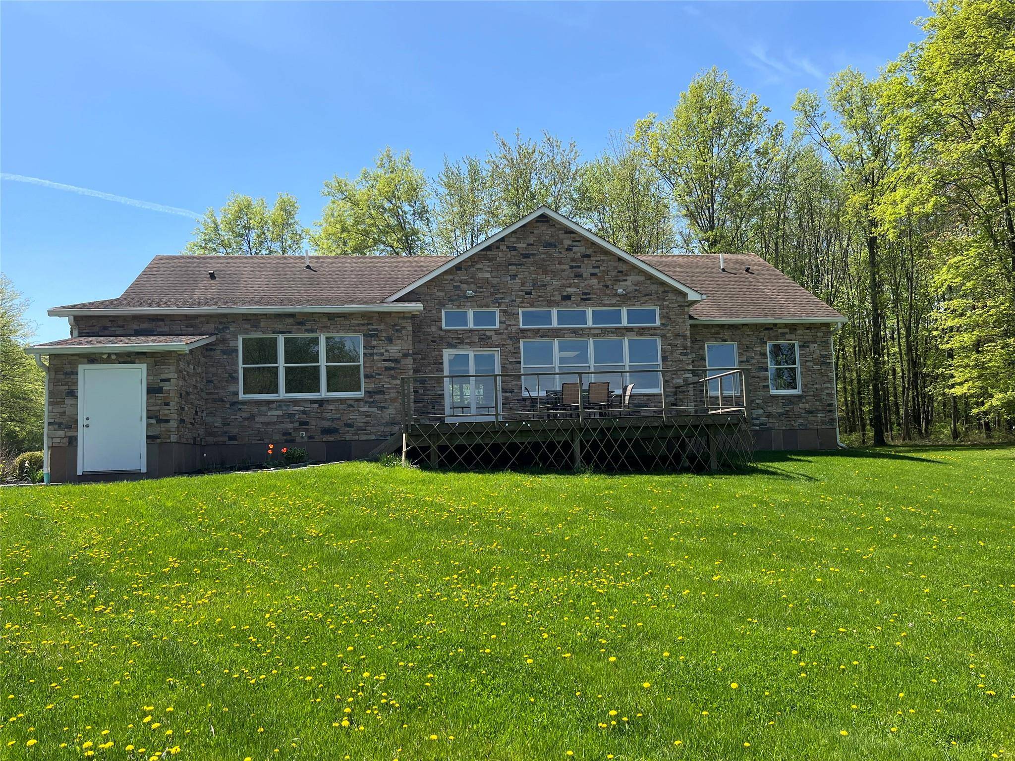 Wallkill, NY 12589,556 Bruyn TPKE