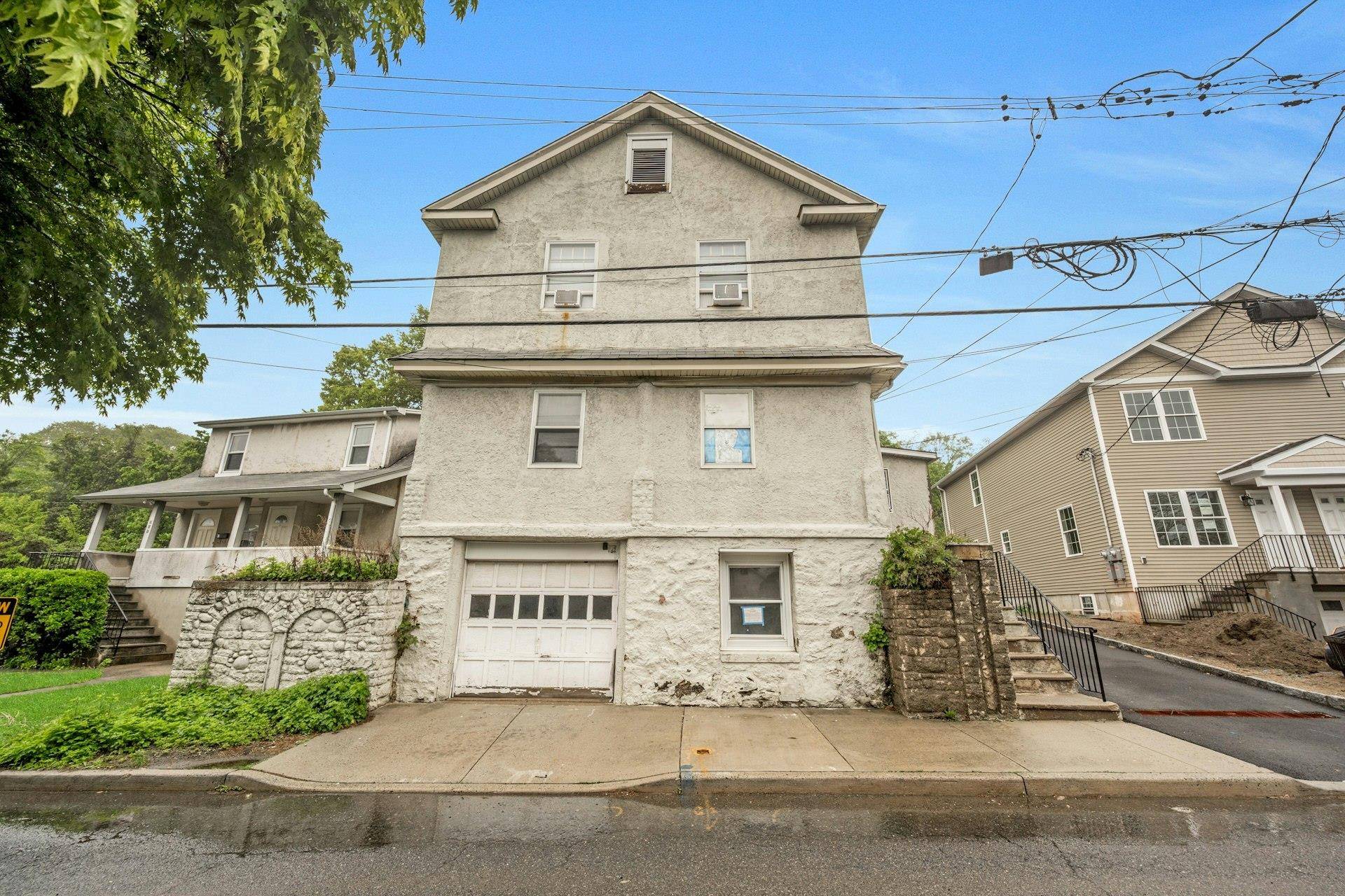 Mamaroneck, NY 10543,209 Grand ST