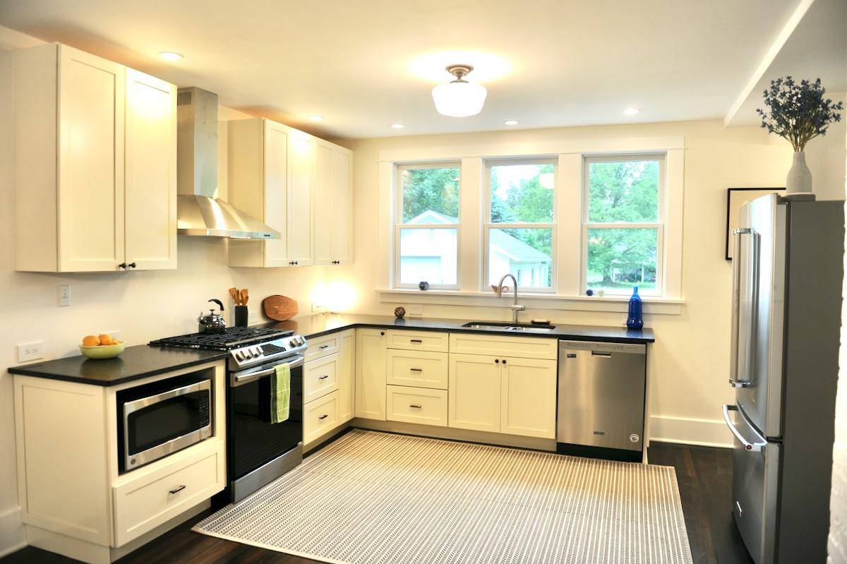 Red Hook, NY 12571,38 THOMPSON ST