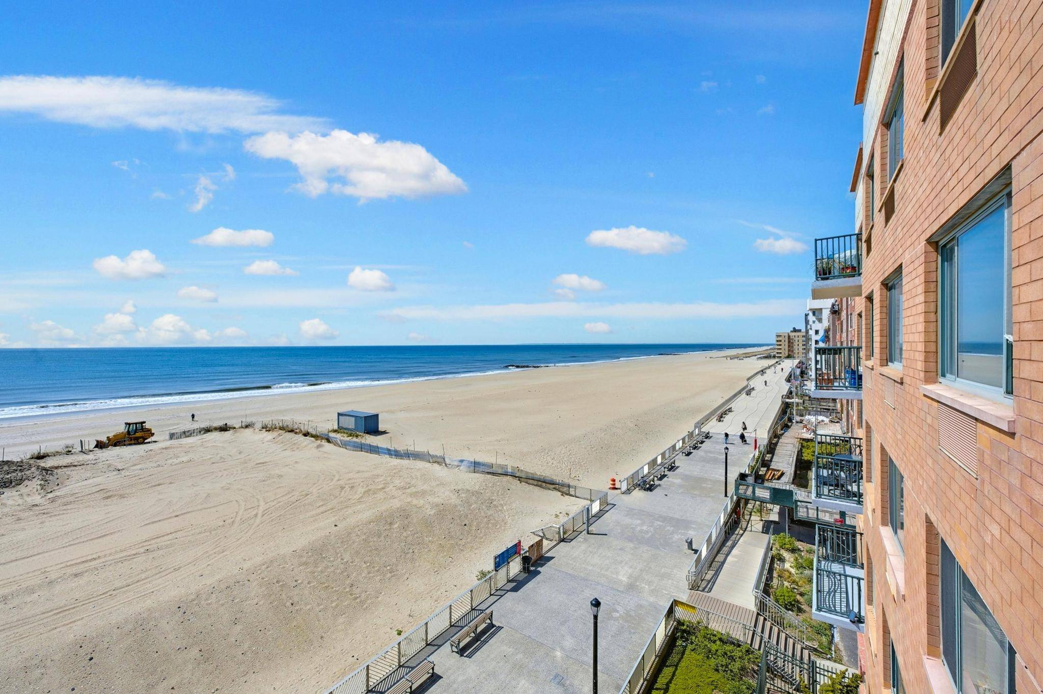 Rockaway Park, NY 11694,136 Beach 117th ST #5K