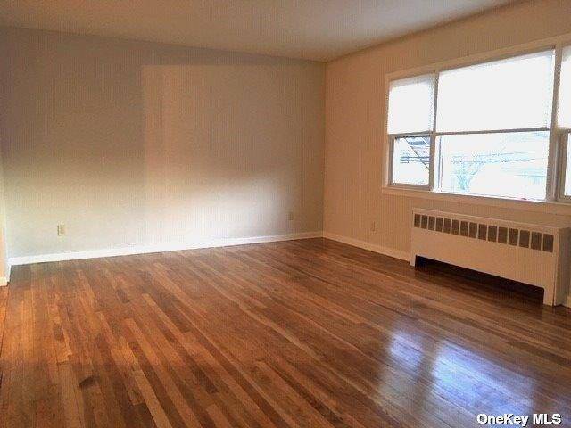 Floral Park, NY 11001,73 Elizabeth ST #1