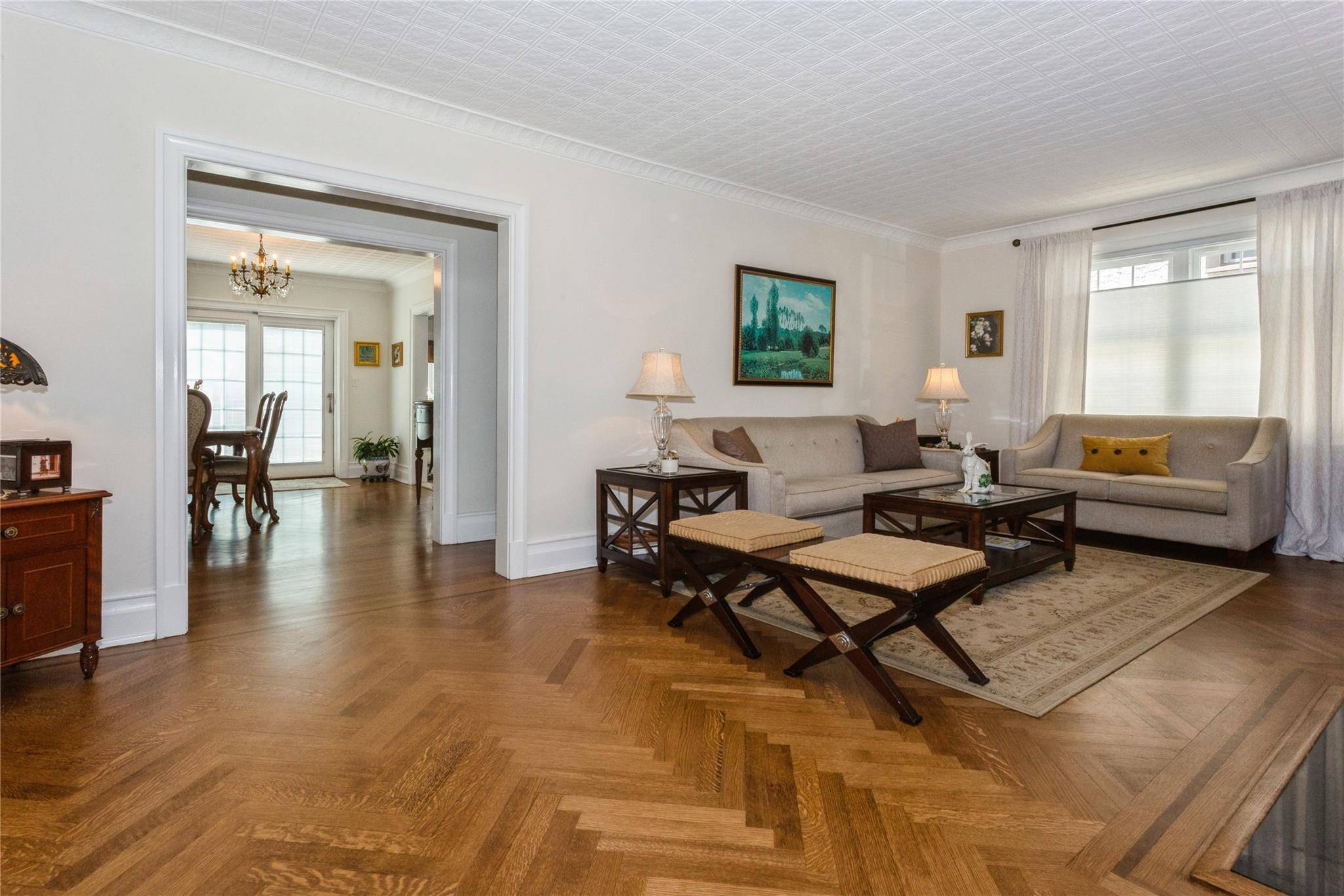 Floral Park, NY 11001,28 Willow ST