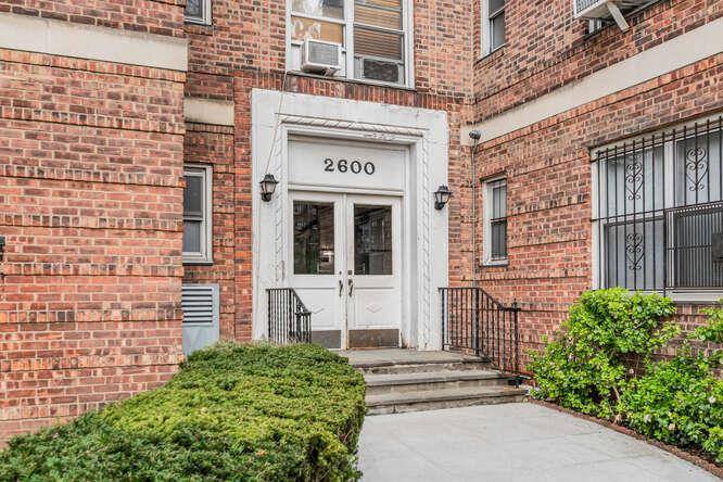 Bronx, NY 10463,2600 Henry Hudson Pkwy #5D