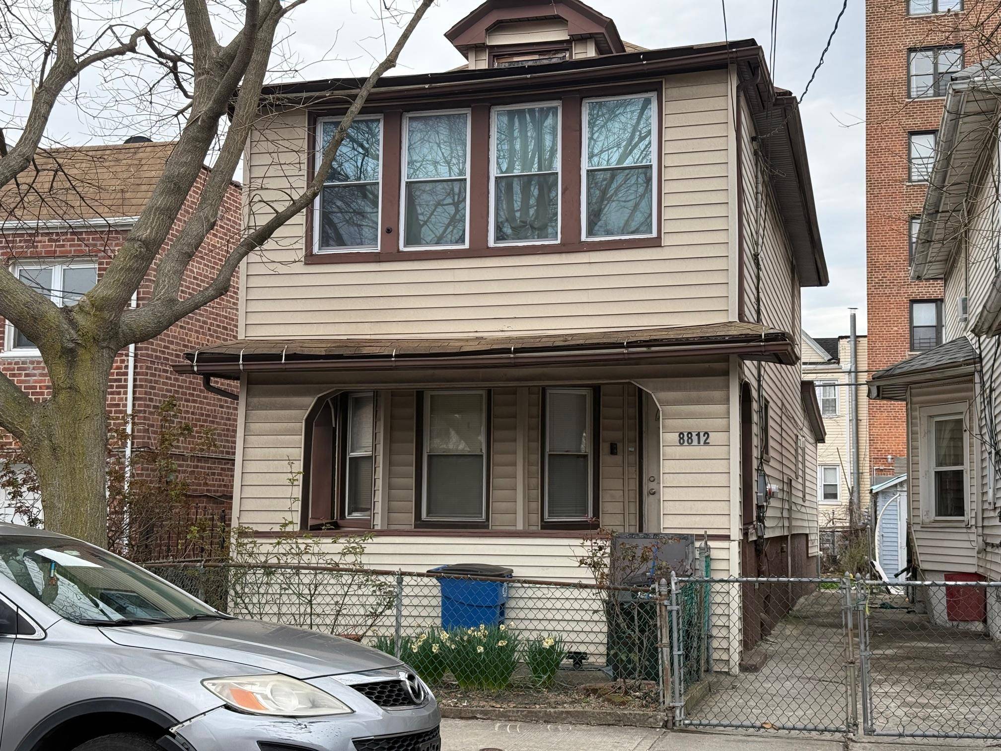 Jamaica, NY 11432,8812 172nd ST