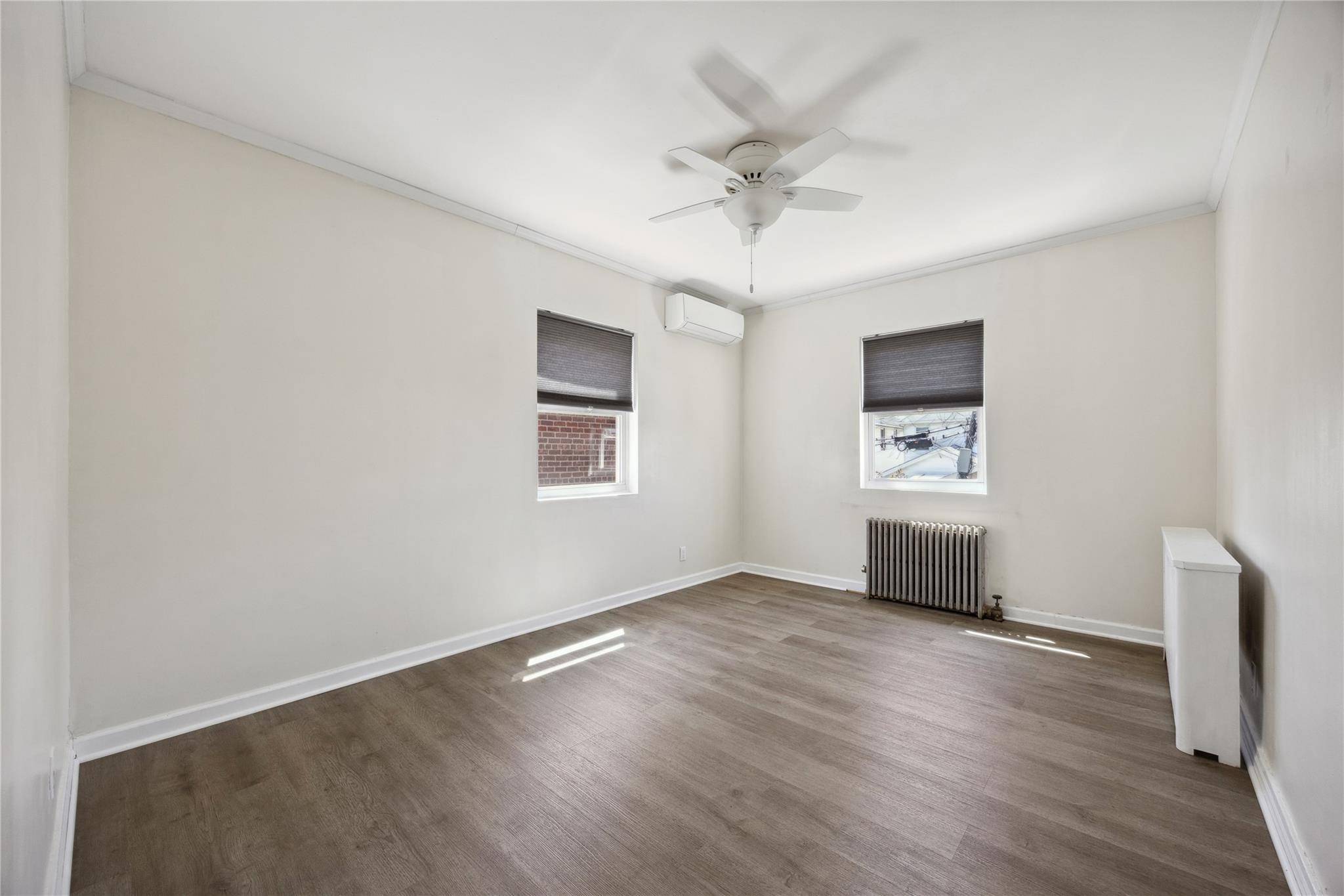 Flushing, NY 11358,43-28 196 ST
