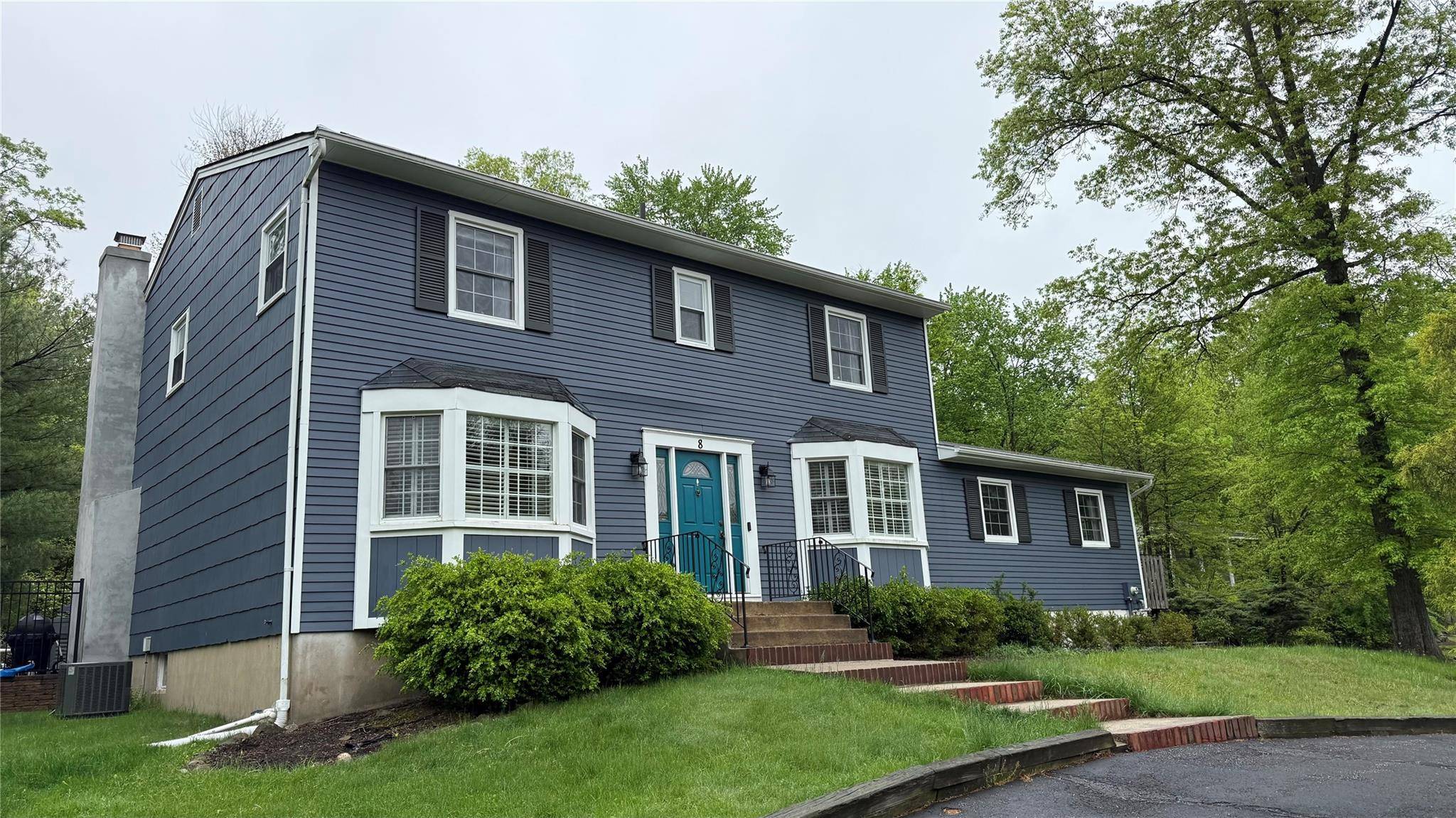 New City, NY 10956,8 Rolling WAY