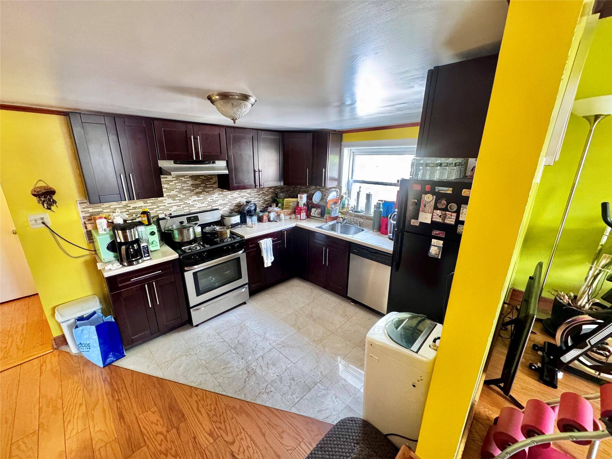 Ozone Park, NY 11416,87-17 95th Ave