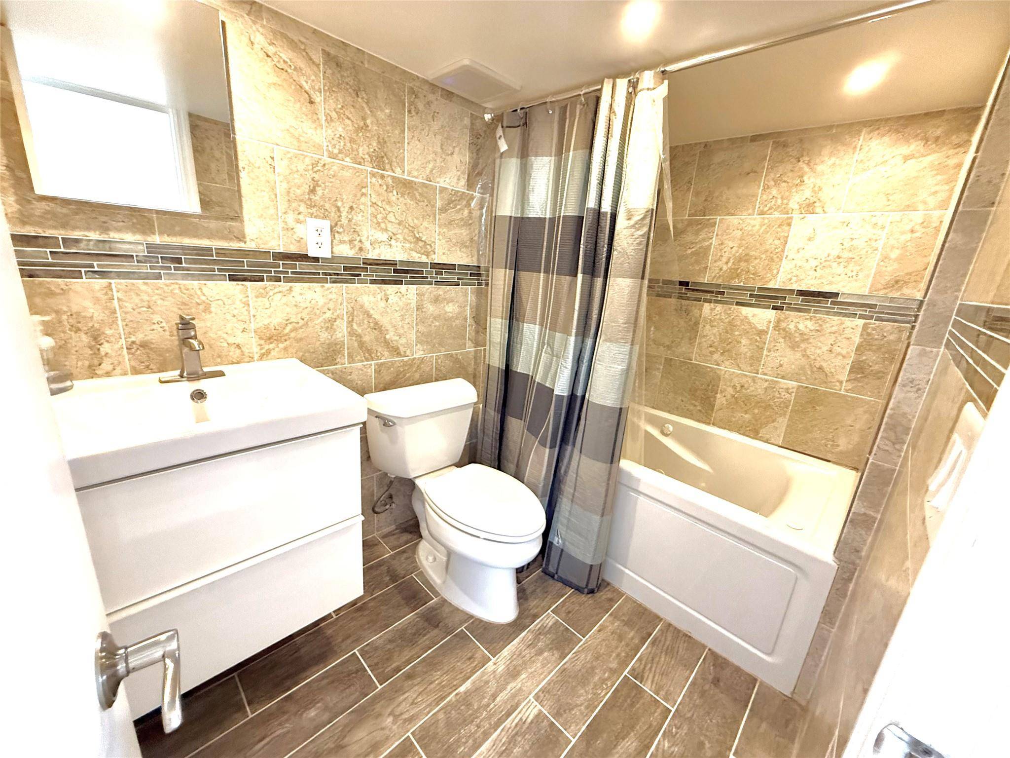 Yonkers, NY 10710,32 Elissa LN #Unit 1