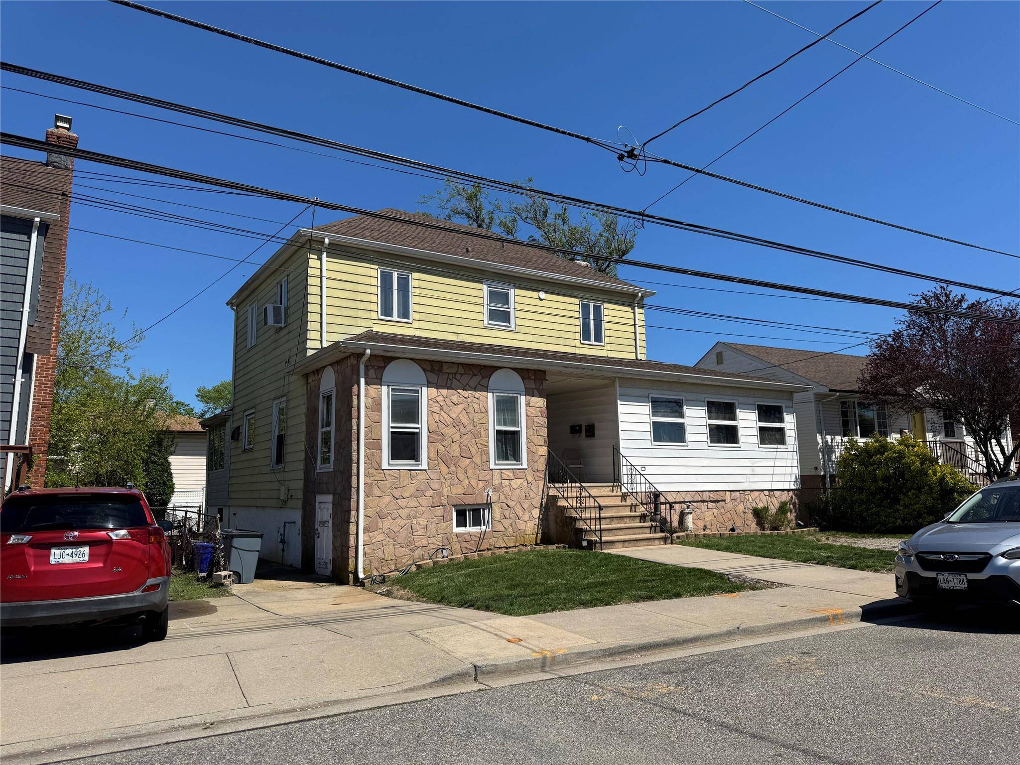 Freeport, NY 11520,679 S Bayview AVE