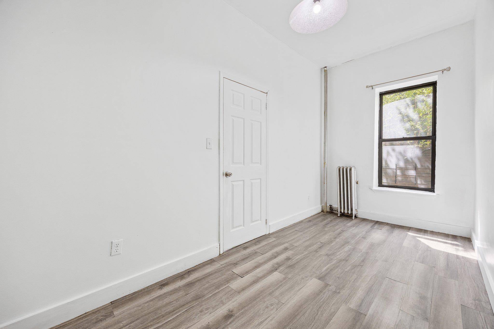 Brooklyn, NY 11211,72 Richardson ST #4