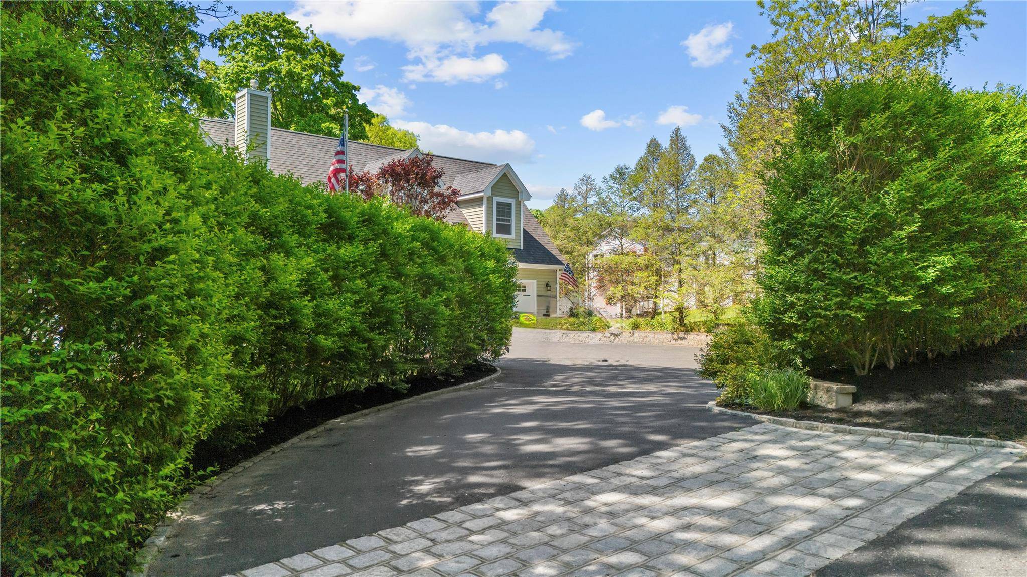 Wading River, NY 11792,2971 N Wading River RD
